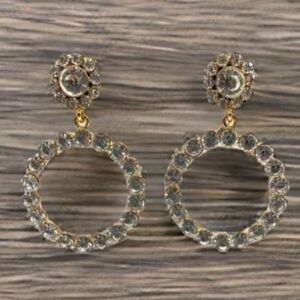 ✨ 🆕 ✨STUNNING STATEMENT  HOOPS✨🏷✨